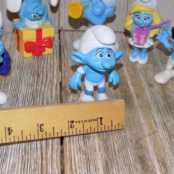 SMURF PLASTIC FIGURES TOYS CAKE TOPPER - Picture 3 of 10